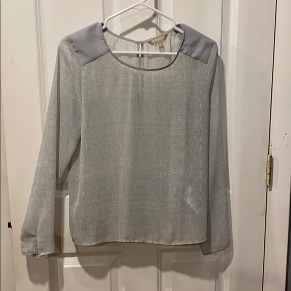 Banana Republic Gorgeous Sheer Blouse EUC - Picture 1 of 8
